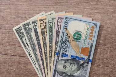 farklı bize dolar üstünde okul sırası