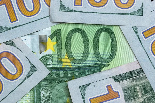 100 Δολάριο Και 100 Ευρώ Τραπεζογραμμάτια — Φωτογραφία Αρχείου