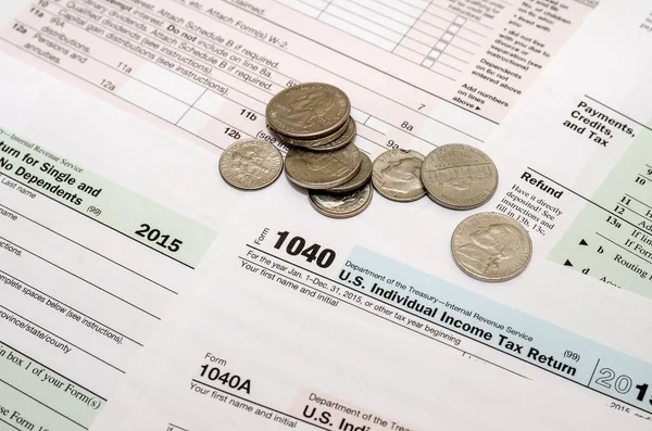 1040 Tax Form Coin — Stock Photo, Image