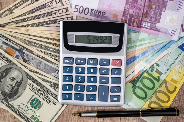 Euro Och Dollar Sedlar Med Penna Kalkylator — Stockfoto