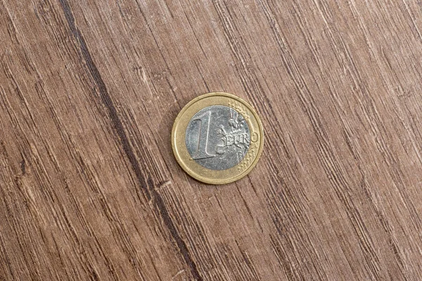 Masaya Bir Euro — Stok fotoğraf