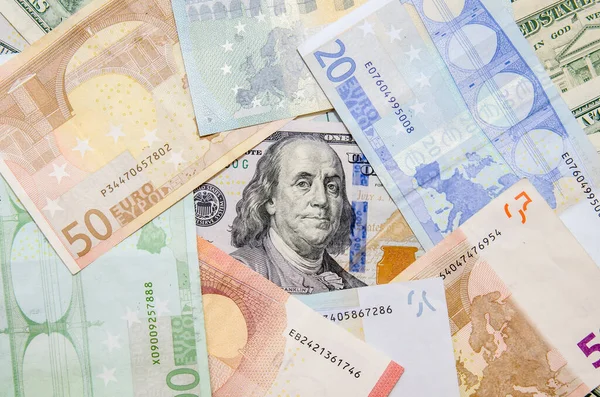 Mucchio Molti Diversi Noi Dollari Euro — Foto Stock
