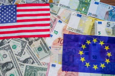 Avrupa ve Doları banknot ile bayrak