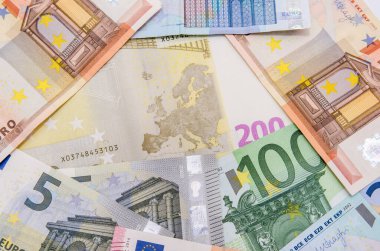 arka plan olarak Euro banknot para