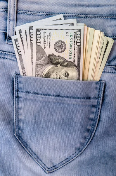 Hundert Dollar Scheine Der Tasche Der Blue Jeans — Stockfoto