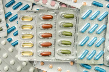 paketleri, tıbbi ilaç ve tabletler