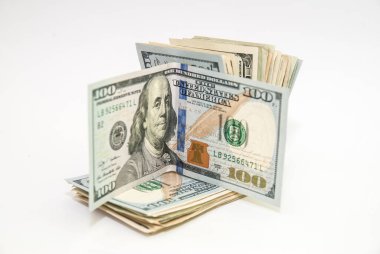 paketi dolar üzerinde beyaz izole