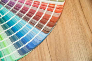 farklı renk ve tonları palet