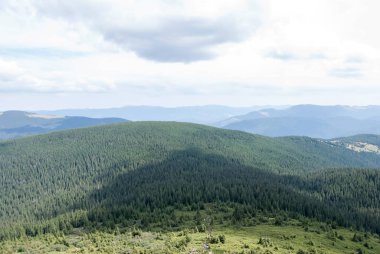 Dağların manzarası kapanıyor