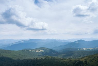 Dağların manzarası kapanıyor