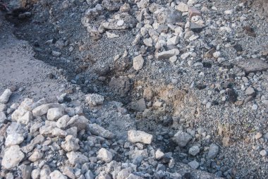 Yeni kaldırım inşaatı