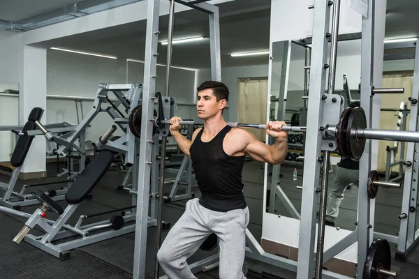 Athletic Man Lifting Dumbbell Gym Shoulders — Stock Photo, Image