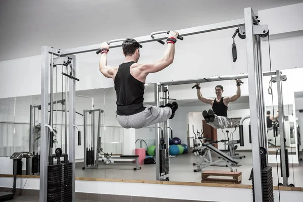 Man Making Some Exercises Crossbar Gym — Stock Photo, Image