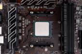 CPU na zavření základní desky, motiv počítače