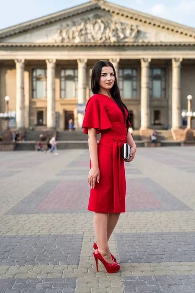 Joven Chica Atractiva Vestido Verano Posando Aire Libre — Foto de Stock