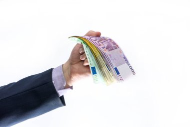 Avro banknotları erkek elinde yelpazede