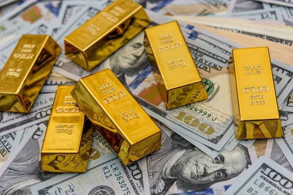 Złoto Banknotach Dolara Amerykańskiego Zamyka Się — Zdjęcie stockowe