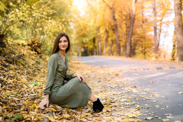 Autumn Colours Beautiful Woman Coat Posing Forest Roadside — Stock Photo, Image