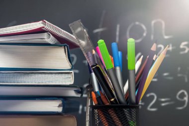 Okul teması. Okul konseptine geri dönelim. Eğitimin başlangıcı.