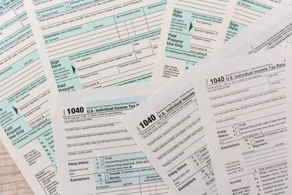 Viele Steuerformulare 1040 Steuerkonzept — Stockfoto