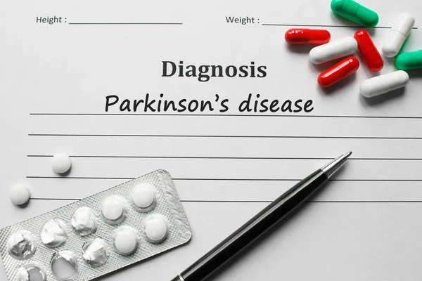 Doença de Parkinson na lista de diagnósticos, conceito médico — Fotografia de Stock