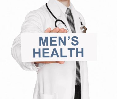 Men's Health, sağlık kavramı ile bir kart tutan doktor