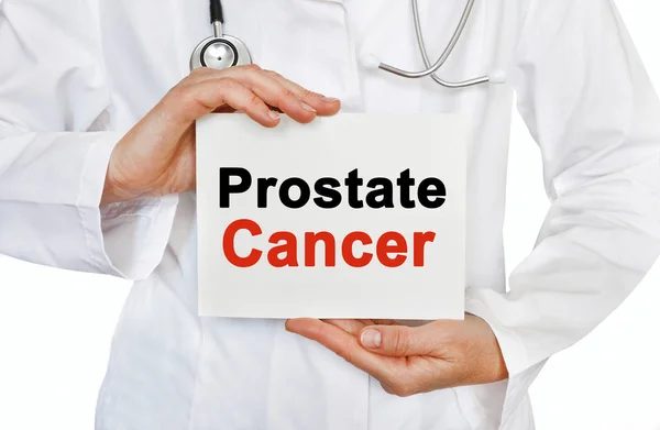 Cardul de cancer de prostată în mâinile medicului — Fotografie, imagine de stoc