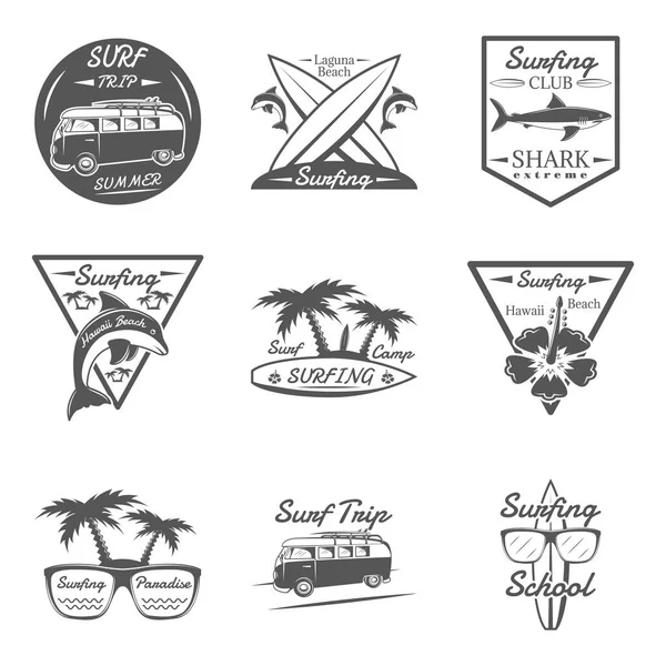 Conjunto de surf en logotipos, emblemas, etiquetas e insignias de estilo monocromo . — Vector de stock