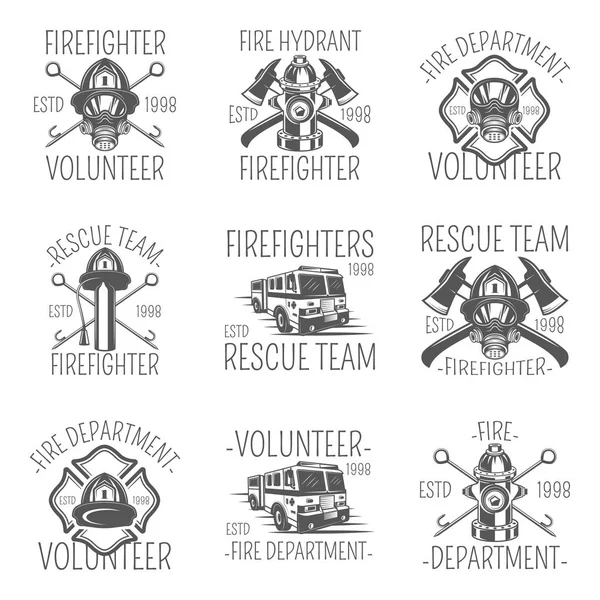 Conjunto de bomberos en logotipos, emblemas, etiquetas e insignias de estilo monocromo . — Vector de stock