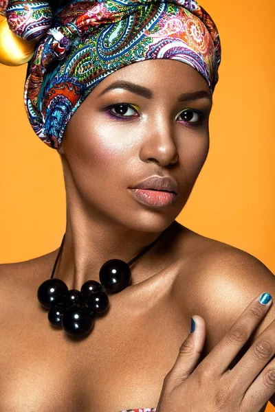 美丽的非洲女人 — 图库照片