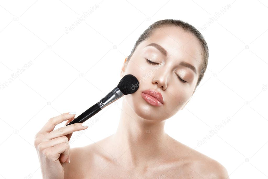 Beauty woman with brush in hand