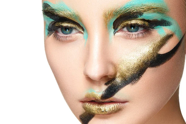 Femme avec peinture colorée sur le visage — Photo