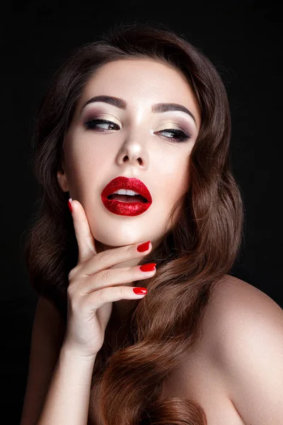 brunette with red lips