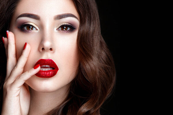 brunette with red lips
