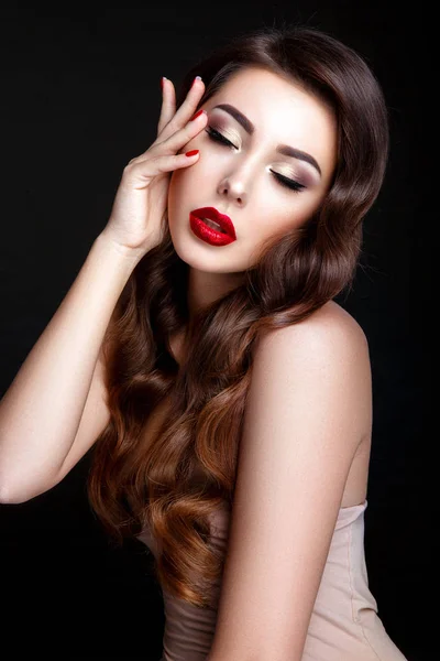 brunette with red lips