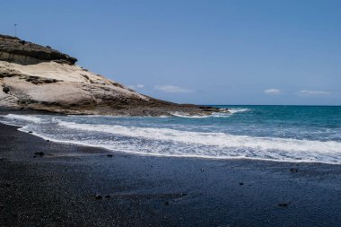 Siyah kum volkanik beach Tenerife, Kanarya Adaları, İspanya deniz manzaralı
