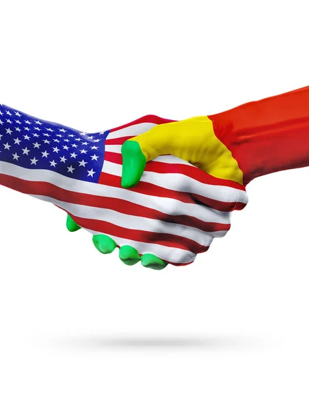 Flaggor USA och Mali länder, partnerskap handslag. — Stockfoto