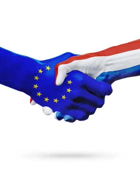Vlaggen van de landen van de Europese Unie, Nederland, partnerschap vriendschap handdruk concept. — Stockfoto