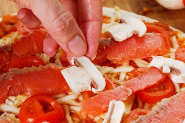 Yemek yemek. Şef Aşçı lezzetli pizza