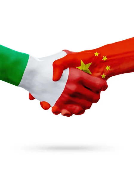 Bandiere Italia, Cina paesi, partnership amicizia stretta di mano concetto . — Foto Stock