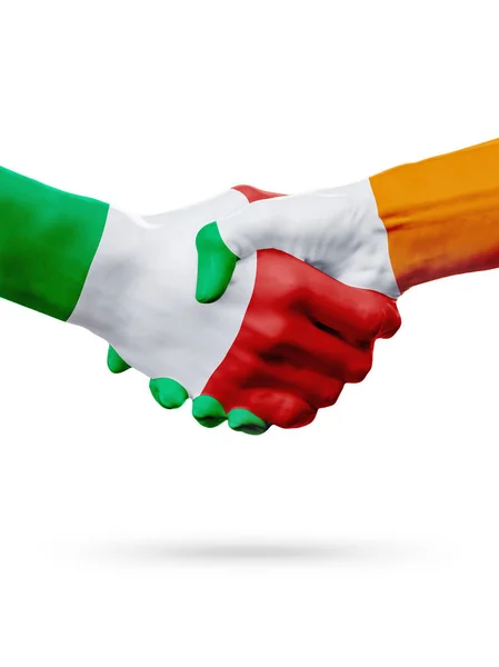 Flaggen Italien, irische Länder, Partnerschaft Freundschaft Handshake Konzept. — Stockfoto