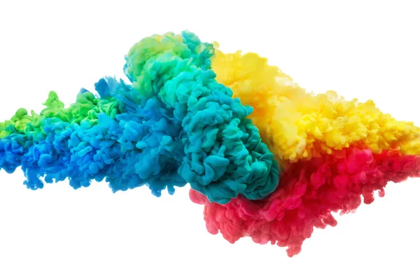 Su üzerinde beyaz izole renkli akrilik mürekkeple. Arka plan. Renk patlaması