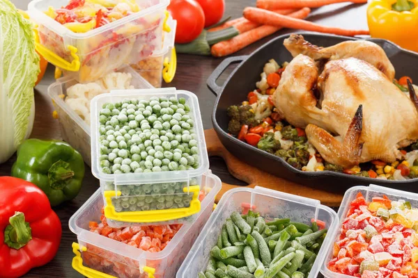 Mrożone warzywa żywienia i żywności Kurczak pieczony — Zdjęcie stockowe