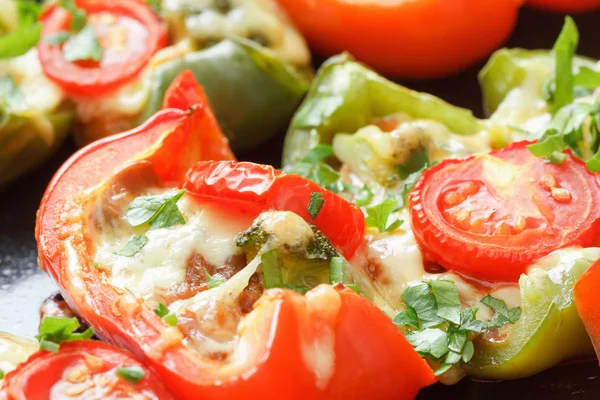 Peynirli kızartma biber.