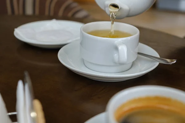 Kaffee und Tee im Café. — Stockfoto