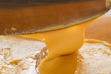 Fıstık ezmesi sandviç ve fıstık makro