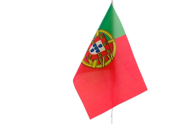 Nationale vlag van Portugal op een vlaggenmast, geïsoleerd op wit — Stockfoto