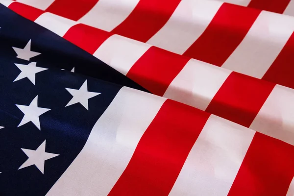 Bandeira dos EUA. Bandeira americana soprando vento. Close-up. Estúdio . — Fotografia de Stock