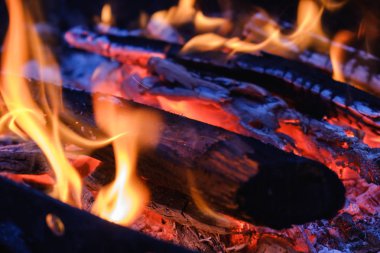 Kömürlerin yanma gece, Decaying kömür, Barbekü