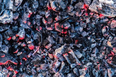 Kırmızı sıcak siyah kömür arka plan dokusu